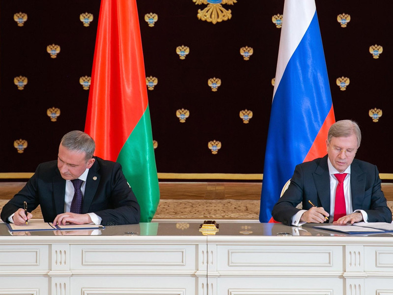 РФ и Белоруссия подписали соглашение о перевалке нефтепродуктов через российские порты