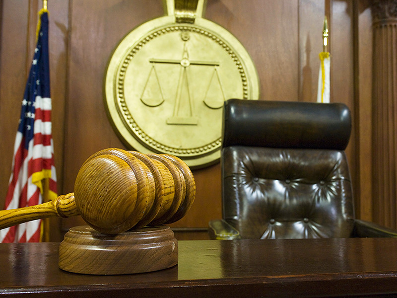 31 мая в суде Лос-Анджелеса состоялось первое судебное заседание по уголовному делу. Блейку Лейбелу грозит смертная казнь за убийство и пытки. Сам обвиняемый отрицает вину по всем пунктам