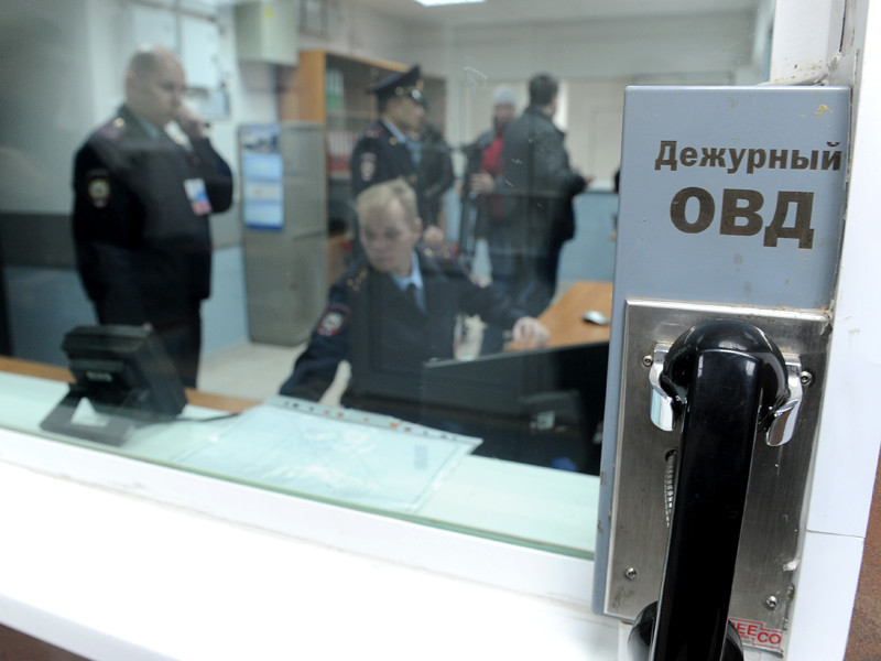 В Петербурге грабители со стрельбой отняли 3 миллиона рублей у клиента обменника