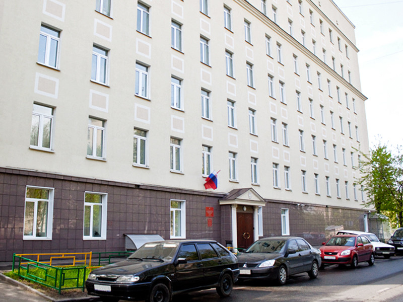 В Нагатинском районном суде Москвы четверо арестантов причинили себе травмы с намерением покончить с собой. Об этом сообщает ТАСС со ссылкой на источник, знакомый с ситуацией