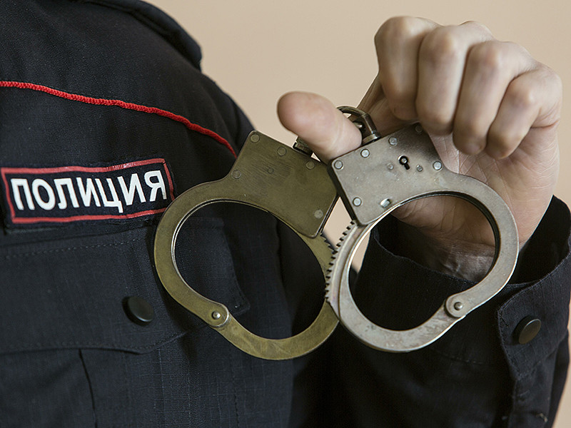 В Санкт-Петербурге полицейские задержали трех уроженцев Таджикистана, которых подозревают в похищении девочки и сексуальном надругательстве. Преступление было совершено после того, как потерпевшая решила доехать автостопом до своих родных