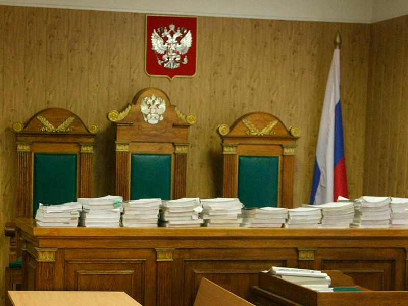 В Петербурге мошенница-риелтор, разлившая ртуть в здании суда, получила 7 лет колонии