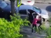 В Екатеринбурге бизнес-леди, избившая в дорожной ссоре беременную автолюбительницу, отделалась условным сроком
