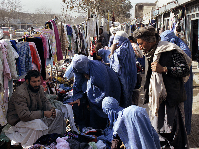 В Афганистане обезглавлена женщина, которая пришла на рынок без мужа