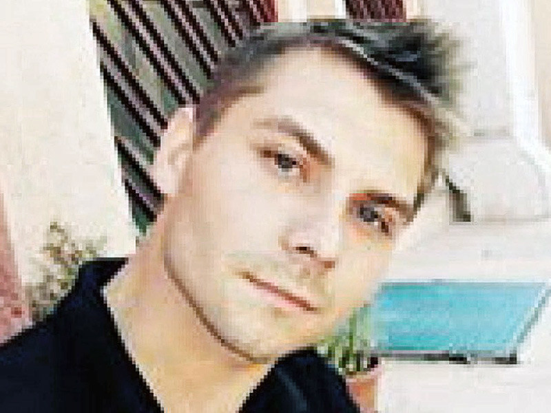 В итальянской тюрьме найден мертвым 28-летний выходец из России Игорь Диана, которого обвиняли в убийстве приемных родителей. По версии надзирателей, Диана совершил суицид в камере через повешение