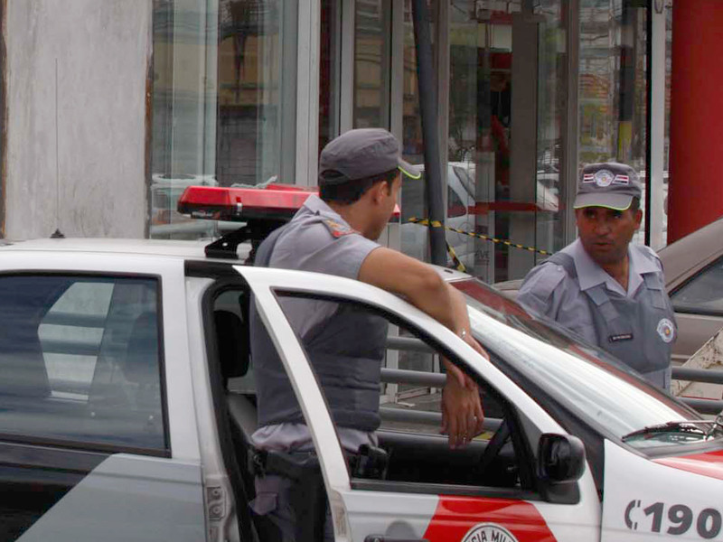 Неудовлетворенный клиент расстрелял шесть человек в бразильском борделе