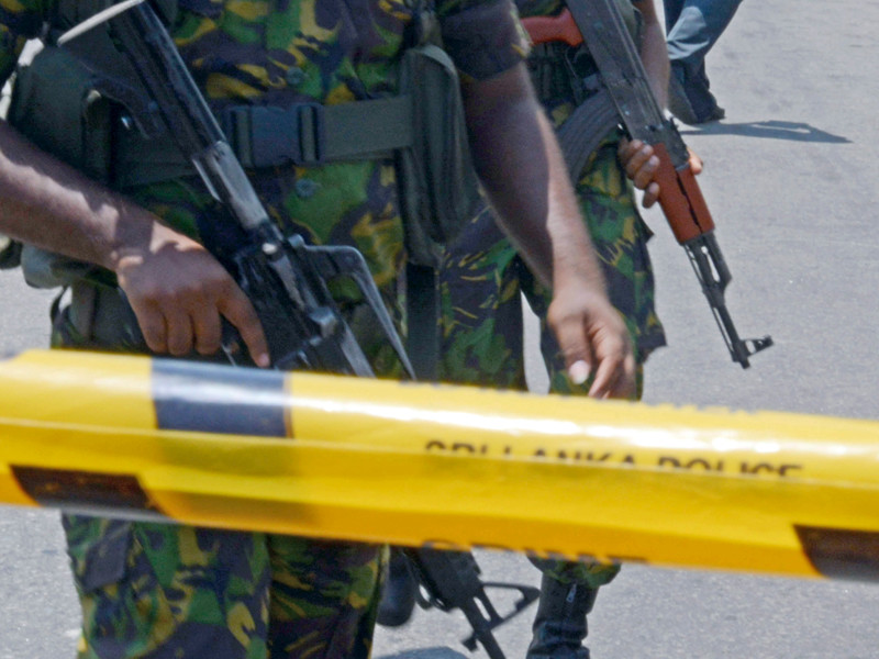 На Шри-Ланке бандиты обстреляли автобус с заключенными: убито семеро, в том числе охранники