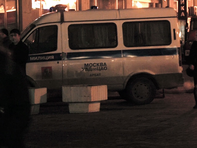 В Москве пьяный автомобилист, которого охрана не пустила в клуб, ранил из обреза женщину
