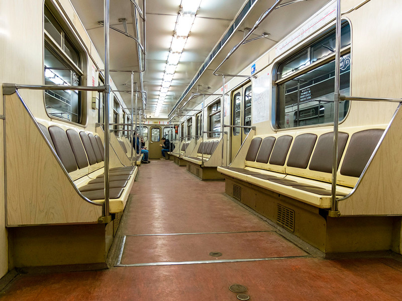 В московском метро женщина покусала и исцарапала другую пассажирку