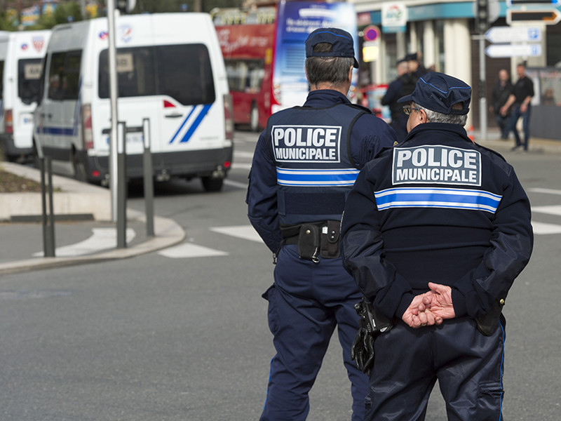 Сотрудники правоохранительных органов Франции экстрадировали на родину россиянина, которого обвиняют в жестоком убийстве девушки, работавшей продавщицей в магазине интимных товаров