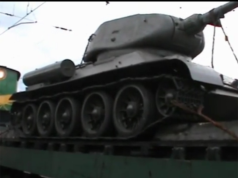 Карталинский городской суд Челябинской области вынес приговор жителю Москвы, который попытался незаконно переправить через границу с Казахстаном средний танк Т-34-85 1945 года выпуска