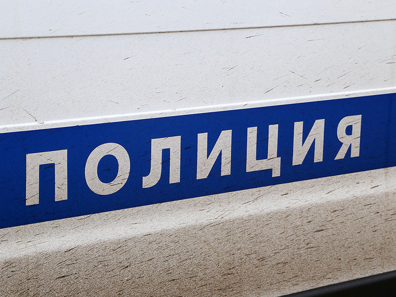 Полиция Челябинска ищет преступников, совершивших кражу денег из банка, расположенного в Курчатовском районе

