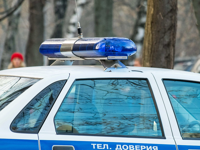 В Иркутске в ночь на 18 мая в подъезде жилого дома был застрелен специалист по работе с просроченной задолженностью, сообщает региональный Следственный комитет