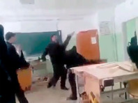 В Татарстане уволен учитель технологии, который ударил семиклассника линейкой и "отработал" на нем приемы самообороны (ВИДЕО)