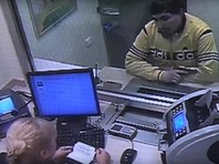 В Москве грабитель банка остался без добычи, вызвав обморок у кассирши