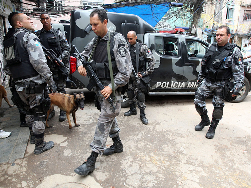 В Бразилии после 30 лет поисков задержан известный наркобарон - один из главных торговцев кокаином в Латинской Америке Луиш Карлус да Рошу по кличке Белая голова