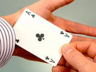 По данным прессы, к ссоре картежников привела чья-то подозрительно удачная покерная комбинация
