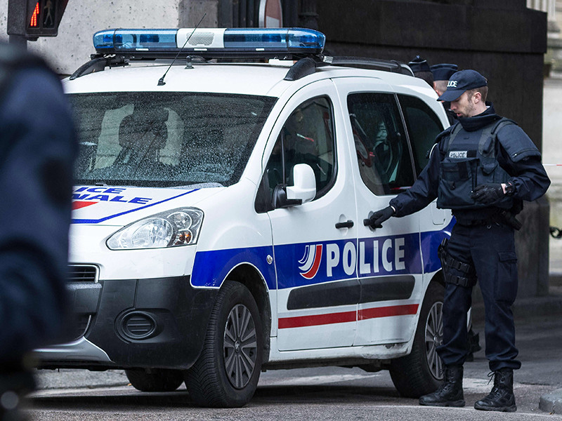 Во Франции полиция расследует уголовное дело, возбужденное в отношении 32-летнего артиста из Марокко Саада Ламджарреда. Он подозревается в изнасиловании молодой девушки в парижском отеле