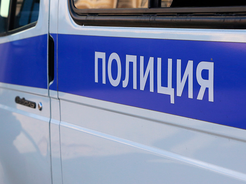 Полиция Новосибирской области задержала мужчину, который устроил стрельбу в питейном заведении. От выстрелов пострадали представитель службы безопасности и два клиента