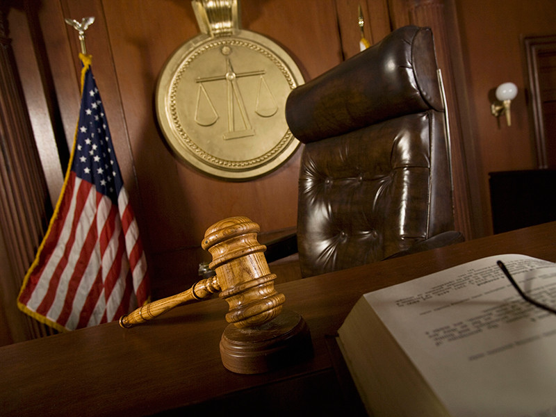 В штате Пенсильвания в США суд вынес приговор 41-летней Ронде Шоффнер, которая признана виновной в жестоком обращении с ребенком