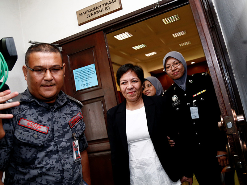 В Малайзии суд признал невиновной 54-летнюю гражданку Австралии Марию Эльвиру Пинто Экспосто, которую обвиняли в незаконном провозе через границу одного килограмма метамфетамина