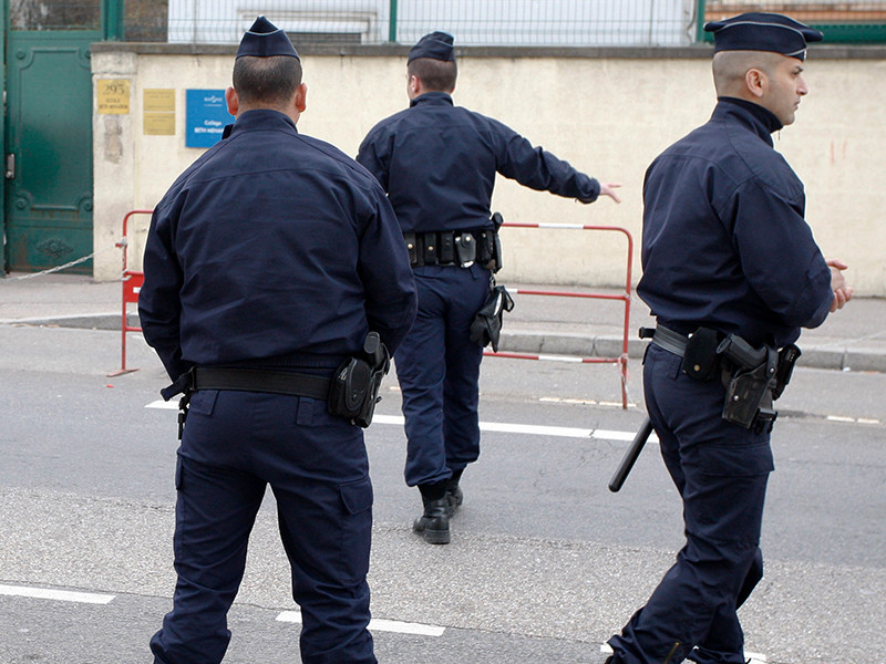 Полиция Швейцарии и Франции выясняет обстоятельства вымогательства, связанного с похищением дочери сотрудника инкассаторской компании