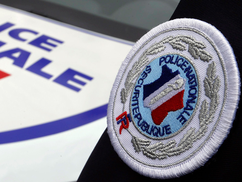 Французские полицейские задержали высокопоставленного чиновника, которого подозревают в стрельбе и причинении ранения ребенку