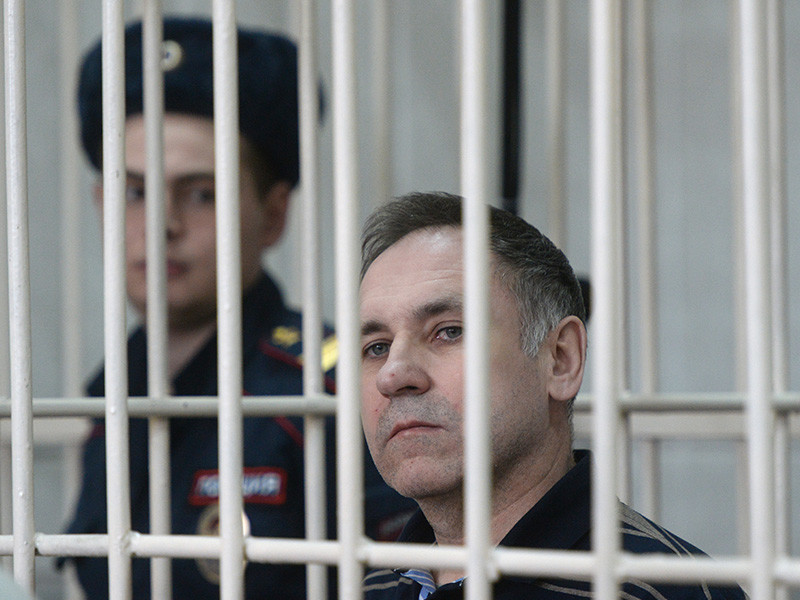 6 марта Новосибирский областной суд вынес приговор 52-летнему бывшему милиционеру Евгению Александровичу Чуплинскому, который признан виновным в серии убийств женщин. Жертвами "новосибирского маньяка" стали десятки проституток