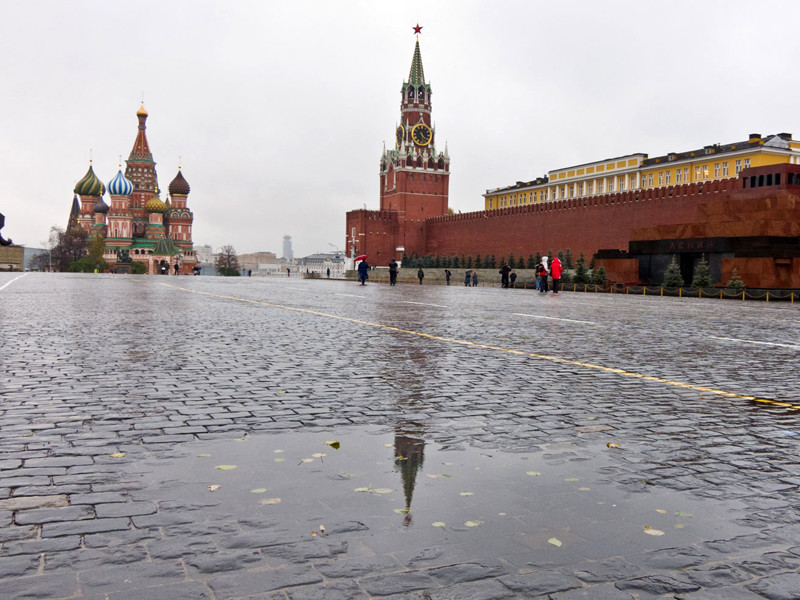 Окрестности Кремля оцепили из-за приморца, рвущегося к генералу Золотову и грозящего взрывом