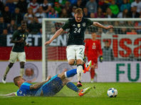 В Аугсбурге состоялся товарищеский футбольный матч между сборными Германии и Словакии, в котором действующие чемпионы мира немцы проиграли соперникам сборной России на Евро-2016 со счетом 1:3