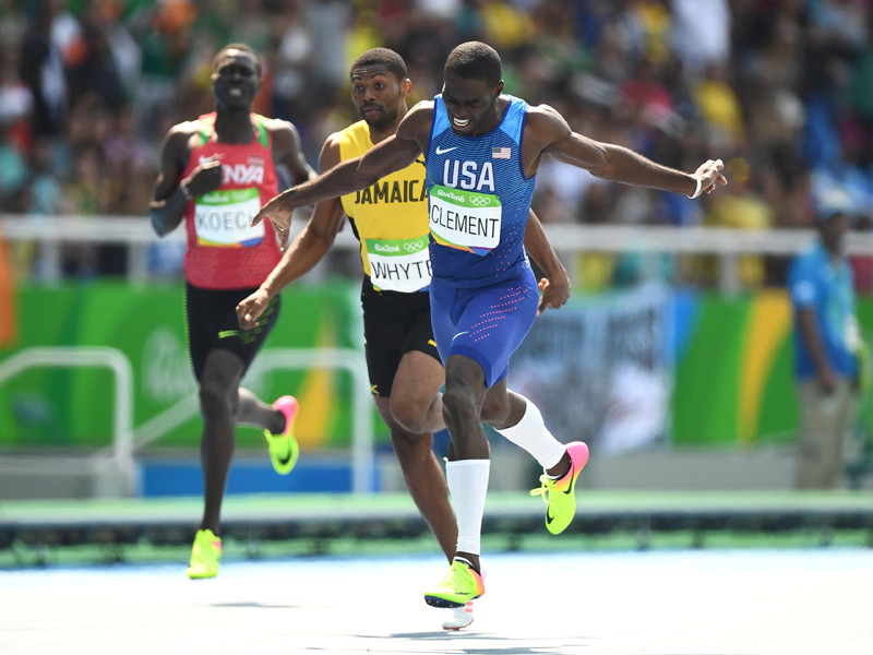 Бегун Керрон Клемент принес США 31-е золото на Играх в Рио-де-Жанейро