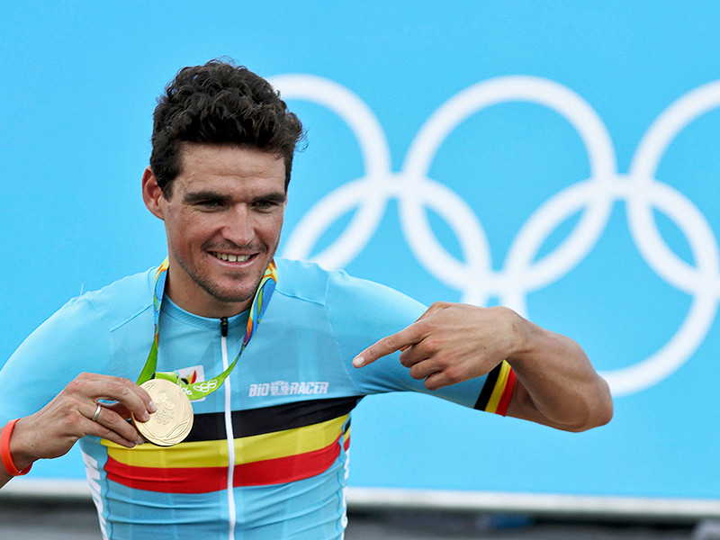 Бельгийский велогонщик Грег ван Авермат стал олимпийским чемпионом в соревнованиях по велоспорту на шоссе. Он преодолел дистанцию в 237,5 километра за 6 часов 10 минут и 5 секунд