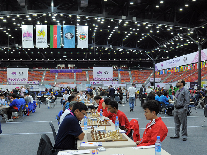 Мужская сборная России по шахматам завоевала бронзовые медали на Всемирной шахматной олимпиаде, которая завершилась в Баку