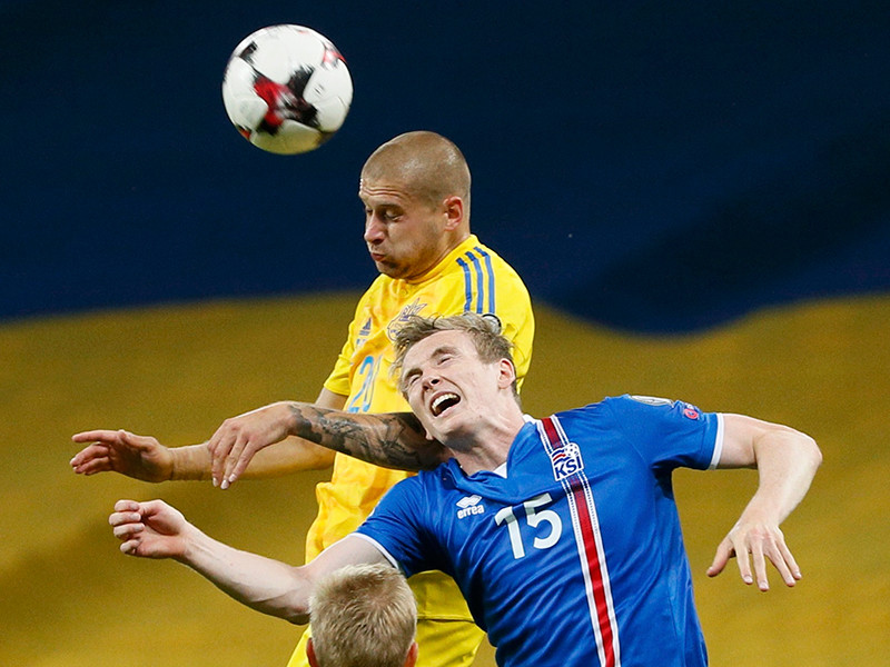 Украинские футболисты упустили победу над исландцами в первом матче под руководством Шевченко