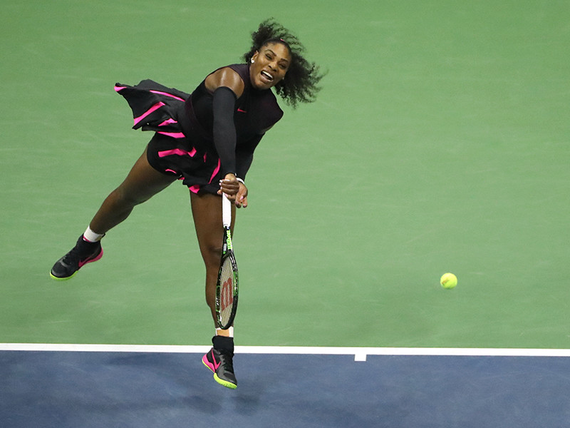 Серена Уильямс проиграла в полуфинале US Open и уступила лидерство в рейтинге WTA