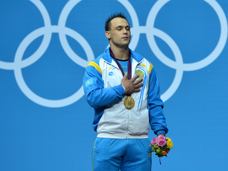 МОК лишил штангиста из Казахстана золота двух Олимпиад