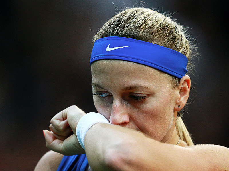 Чешская теннисистка Петра Квитова, которая перенесла операцию на руке после ножевого ранения, не сможет ее нагружать в течение трех месяцев