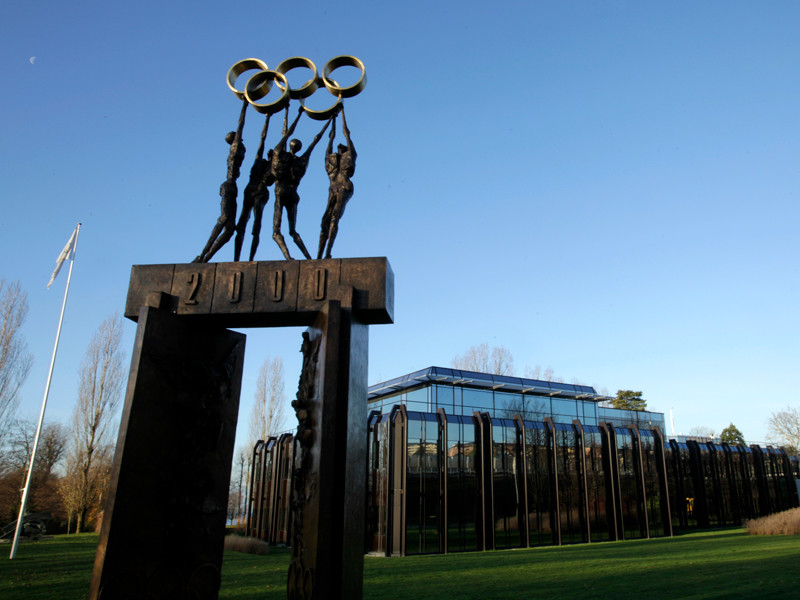 СМИ узнали, что МОК в январе может отобрать олимпийские медали у лыжников Легкова и Вылегжанина