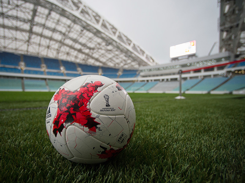 Первый канал, ВГТРК и "Матч ТВ" сделали совместное предложение Международной федерации футбола (ФИФА) о покупке прав на трансляцию матчей Кубка конфедераций 2017 года и чемпионата мира 2018 года