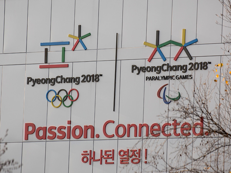 Сборная России займет шестое место в неофициальном общекомандном зачете на зимних Олимпийских играх 2018 года, которые пройдут в южнокорейском Пхенчхане. Об этом говорится в исследовании компании Gracenote Sports, результаты которого приводит Eurosport