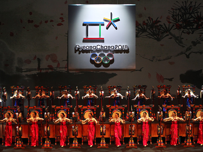 Международный олимпийский комитет еще не принял окончательного решения об участии российской делегации в зимних Олимпийских играх 2018 года в южнокорейском Пхенчхане, несмотря на полученное недавно РФ официальное приглашение на данное мероприятие