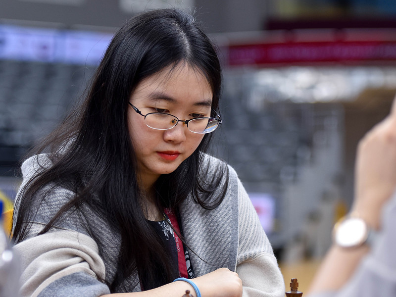 Китаянка Тань Чжунъи выиграла женский чемпионат мира по шахматам, который проходил в иранском Тегеране по нокаут-системе с участием 64-х претенденток