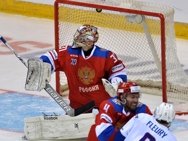 Олимпийская сборная России по хоккею потерпела поражение от французов
