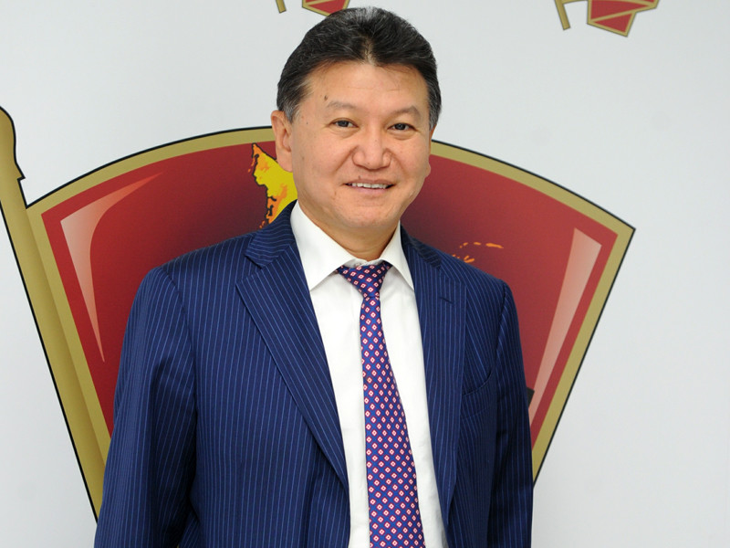 Кирсан Илюмжинов останется на посту главы Международной федерации шахмат