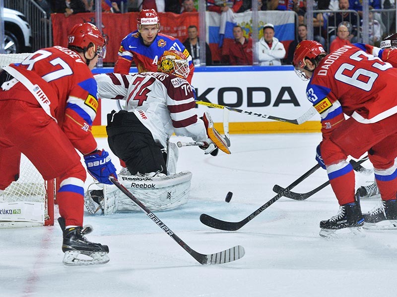 Сборная России со счетом 5:0 разгромила команду Латвии матче группового этапа чемпионата мира по хоккею, одержав шестую победу в шести матчах турнира, который проходит в немецком Кельне и Париже
