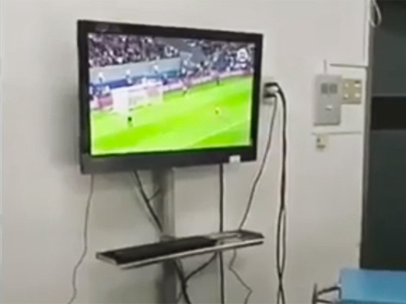 Больница при Чилийском университете и Министерство здравоохранения страны начали проверку в отношении врачей, которые смотрели матч Кубка конфедераций во время проведения операции