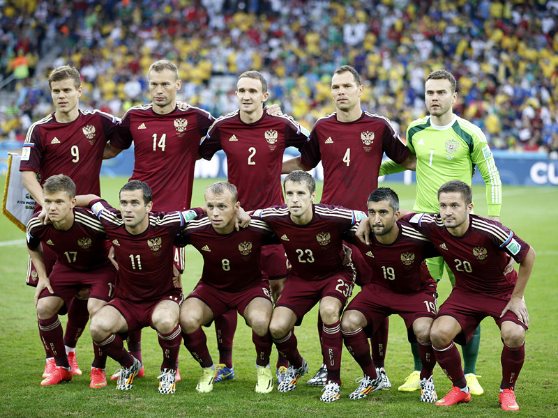 Британское издание Daily Mail утверждает, что 34 российских футболиста стали объектами расследования ФИФА на предмет допинга, в том числе все 23 игрока, входивших в состав сборной России на чемпионате мира 2014 года в Бразилии