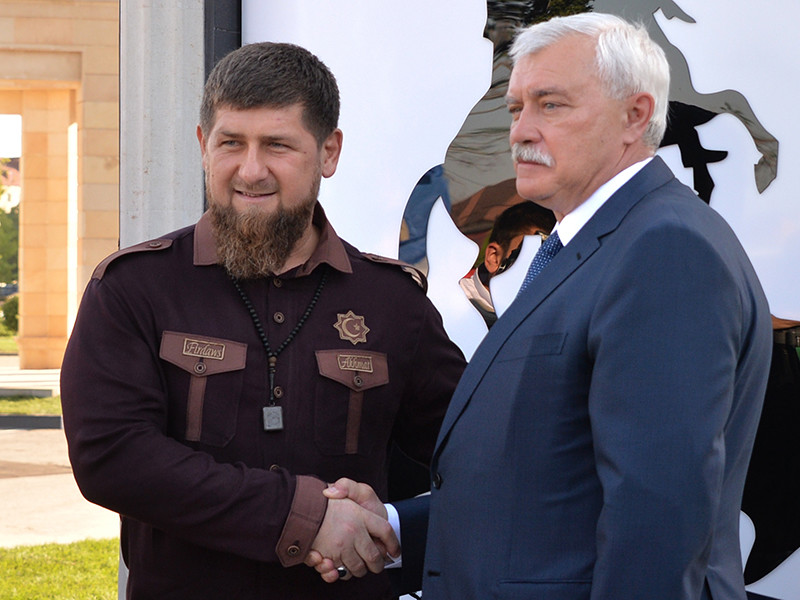 По наиболее правдоподобной версии, видео было снято в начале августа, когда Полтавченко посещал Чечню с официальным визитом. При этом губернатор этой речевкой поддержал одноименную чеченскую команду по смешанным единоборствам, и фраза не имела отношения к футбольному клубу "Ахмат"