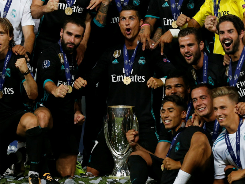 Мадридский "Реал" второй раз подряд завоевал Суперкубок Европы