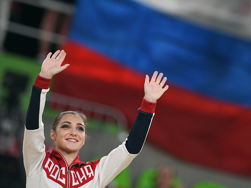 Двукратная олимпийская чемпионка по спортивной гимнастике Алия Мустафина, ставшая в начале лета мамой, приняла решение вернуться в спорт и с 3 сентября возобновит тренировки на базе "Озеро Круглое"


